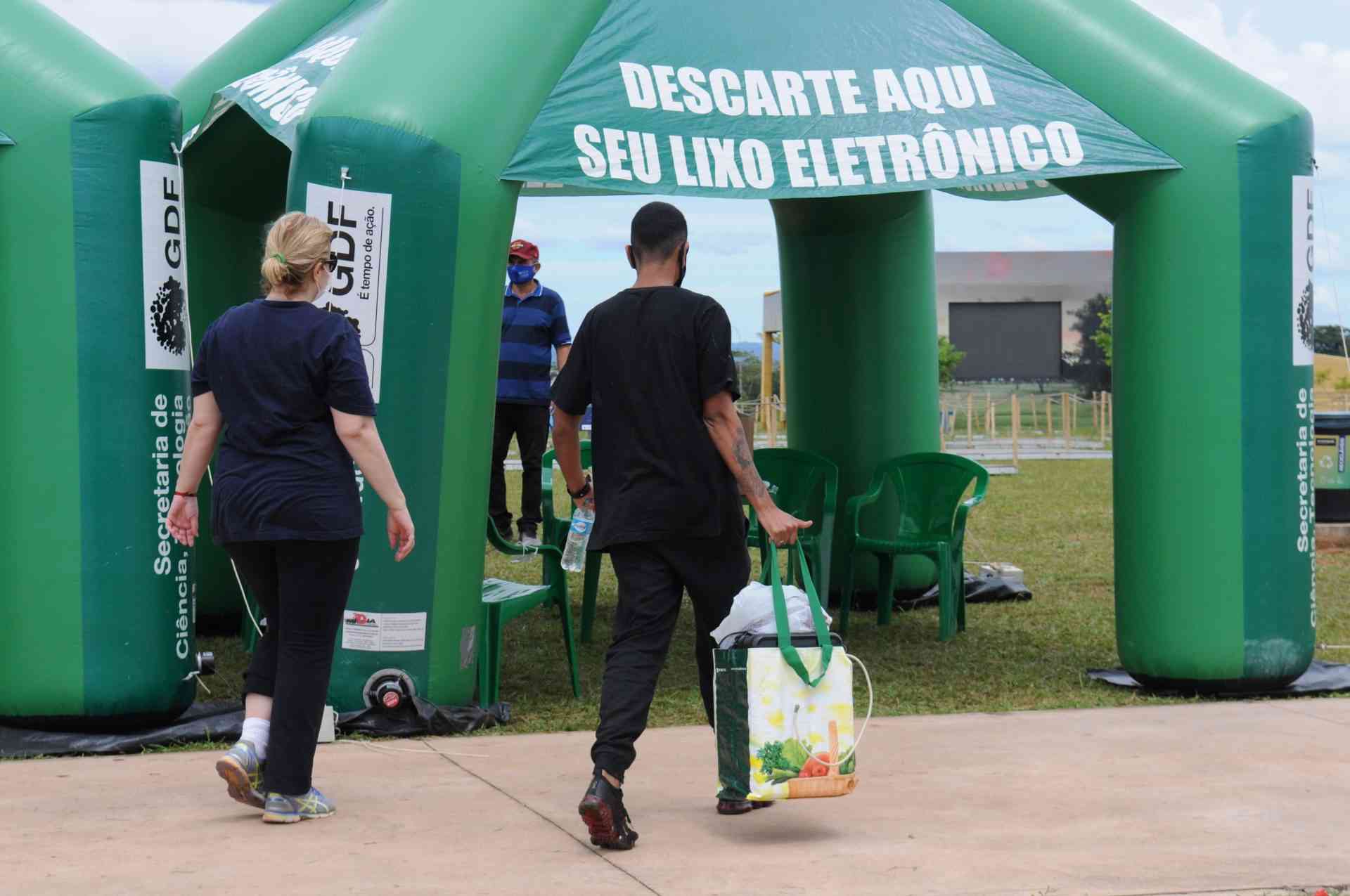 Para garantir que o lixo eletrônico receba a destinação correta, o Governo do Distrito Federal (GDF) instalou mais de 150 pontos de entrega voluntária (PEVs) distribuídos pelas regiões administrativas | Foto: Paulo H. Carvalho/Agência Brasília