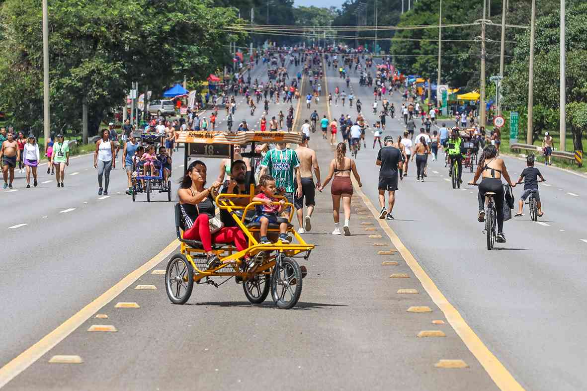 Interessados em fazer shows ou atividades musicais no Eixão do Lazer devem procurar o DER | Foto: Paulo H. Carvalho/ Agência Brasília