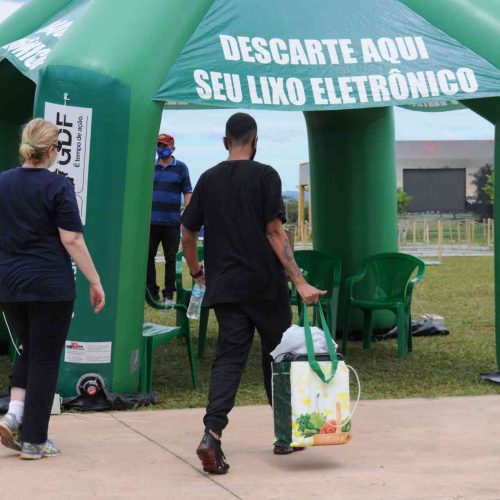 Para garantir que o lixo eletrônico receba a destinação correta, o Governo do Distrito Federal (GDF) instalou mais de 150 pontos de entrega voluntária (PEVs) distribuídos pelas regiões administrativas | Foto: Paulo H. Carvalho/Agência Brasília