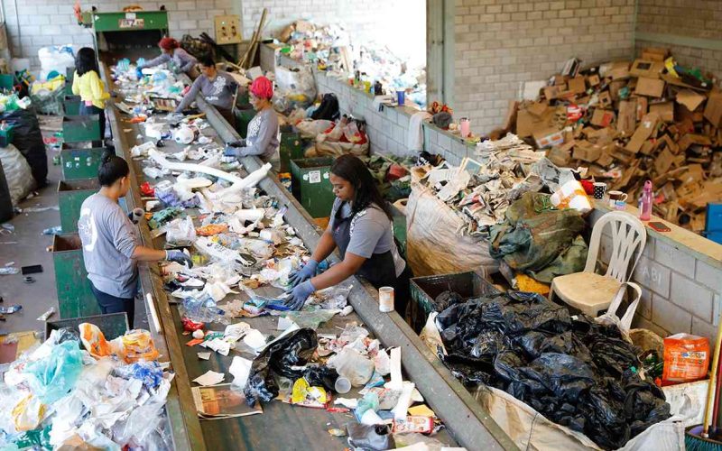 Separação correta de lixo reciclável tem efeito positivo até na saúde de catadores