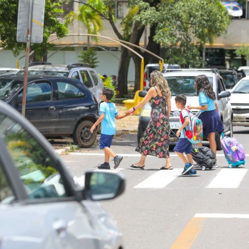 O deputado Pastor Daniel, autor da proposta, aponta que o videomonitoramento pode inibir comportamentos perigosos de condutores e pedestres, e possibilitar uma resposta mais rápida a emergências (Foto: Joel Rodrigues/Agência Brasília)