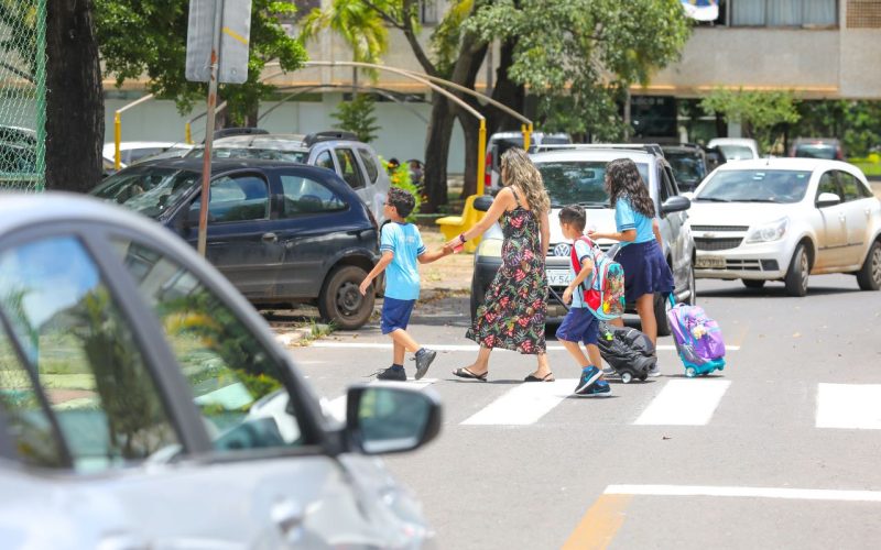 O deputado Pastor Daniel, autor da proposta, aponta que o videomonitoramento pode inibir comportamentos perigosos de condutores e pedestres, e possibilitar uma resposta mais rápida a emergências (Foto: Joel Rodrigues/Agência Brasília)